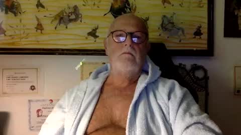 giutomma930394 online show from October 2025 08:25:02 AM