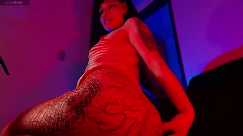 Snapshot of give_me_orgasms chatting on June 2026 06:52:02 AM Nice to meet you my name is Heyli online show from June 2026 06:52:02 AM