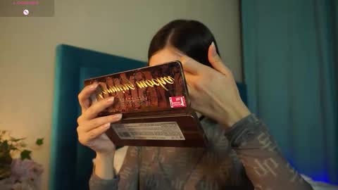 Agness online show from October 2025 02:34:01 PM