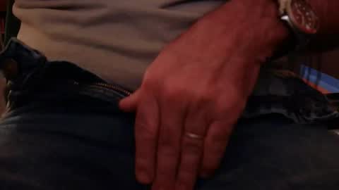 Snapshot of gjamminn chatting on November 2025 10:08:01 PM gjamminn online show from November 2025 10:08:01 PM