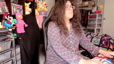 Snapshot of glaceon9 chatting on June 2026 02:00:01 AM glaceon9 online show from June 2026 02:00:01 AM
