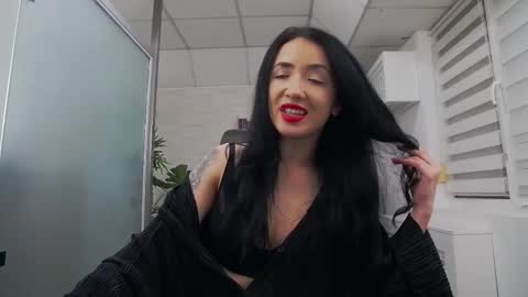       online show from January 2026 07:46:01 AM