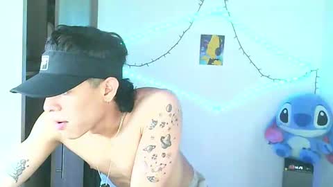 glen_connor_11 online show from January 2026 07:04:02 PM