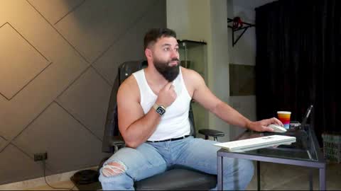 Matthew .. for short call me Matt online show from January 2025 04:47:01 AM