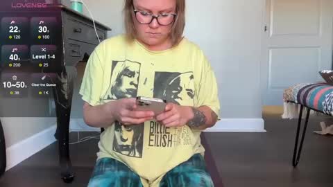 Snapshot of glitterkitty_108 chatting on December 2024 02:17:02 PM GlitterKitty 108 online show from December 2024 02:17:02 PM