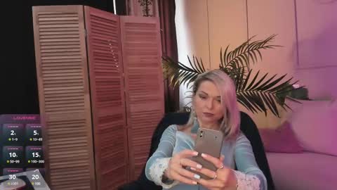 Gloria online show from February 2025 10:58:01 AM