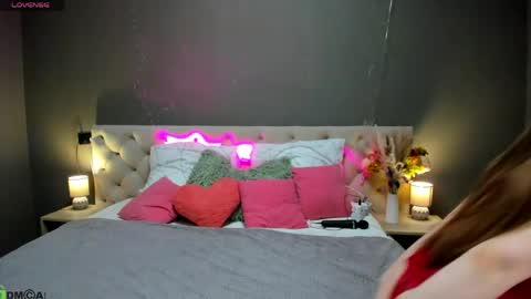 gloriaa_scott online show from April 2026 01:03:01 AM