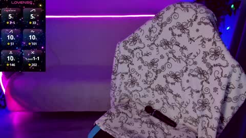 Snapshot of gloriagrays chatting on January 2025 07:53:01 PM gloriagrays online show from January 2025 07:53:01 PM