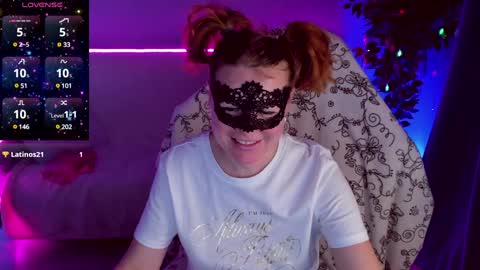 Snapshot of gloriagrays chatting on January 2025 04:29:01 PM gloriagrays online show from January 2025 04:29:01 PM