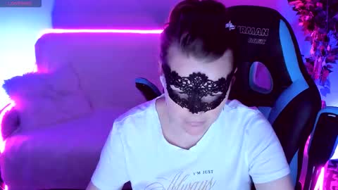 Snapshot of gloriagrays chatting on September 2025 07:02:02 PM gloriagrays online show from September 2025 07:02:02 PM