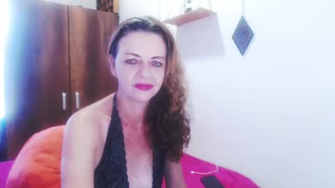 Snapshot of gloriawhitte7 chatting on January 2025 04:41:01 PM gloriawhitte7 online show from January 2025 04:41:01 PM