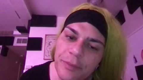 Glow Goddess online show from December 2025 01:41:02 PM