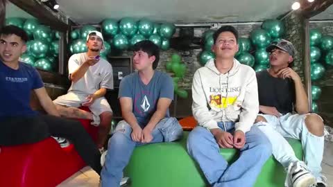 THOMAS AND DAMIAND online show from February 2025 08:10:02 PM