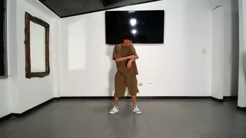 THOMAS AND DAMIAND online show from September 2025 06:18:02 PM