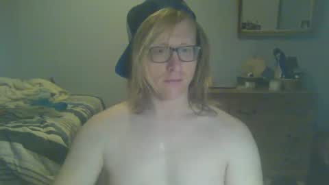 Snapshot of gnger31foru chatting on December 2024 12:51:02 PM Steven Meadow online show from December 2024 12:51:02 PM