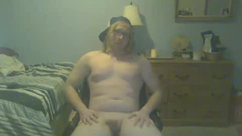 Snapshot of gnger31foru chatting on December 2024 01:46:01 AM Steven Meadow online show from December 2024 01:46:01 AM