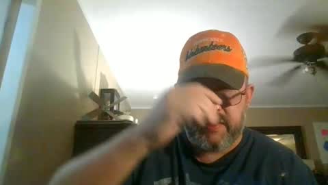 IDKIDCIDGAF online show from November 2025 01:08:02 AM