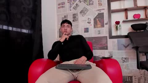 Snapshot of god_of_olympus1 chatting on February 2025 03:08:01 PM steven online show from February 2025 03:08:01 PM