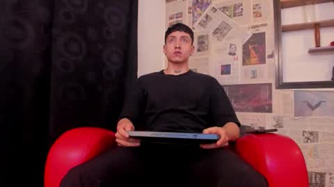 Snapshot of god_of_olympus1 chatting on October 2025 10:25:01 AM steven online show from October 2025 10:25:01 AM