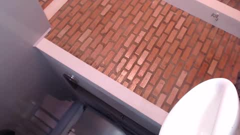 daniela online show from September 2025 10:20:01 PM