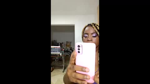 Snapshot of goddess_carrie chatting on February 2026 05:04:01 AM GoddessCarrie online show from February 2026 05:04:01 AM