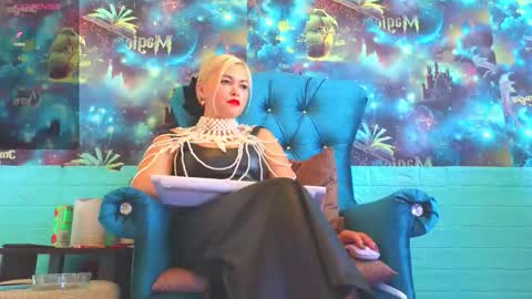 Snapshot of goddess_isabella11 chatting on October 2025 03:49:02 AM Mrs. Isabella online show from October 2025 03:49:02 AM