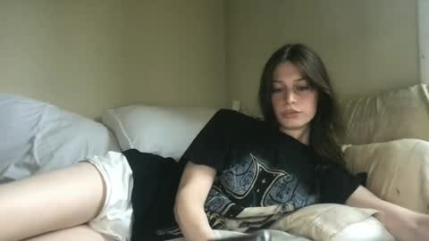 Snapshot of goddess_larz chatting on June 2026 05:46:02 PM goddess_larz online show from June 2026 05:46:02 PM