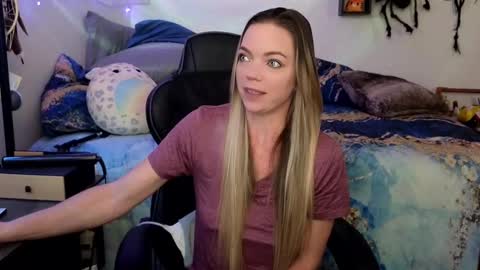 Patricia Mars           Goddess of Mars twitter thegoddessmindy online show from February 2025 03:16:01 PM