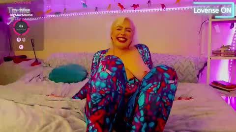 Goddess Alimony online show from April 2026 12:44:02 AM