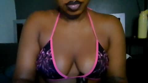 Snapshot of goddessdaisysky chatting on August 2026 04:34:01 AM Goddess Daisy Sky online show from August 2026 04:34:01 AM