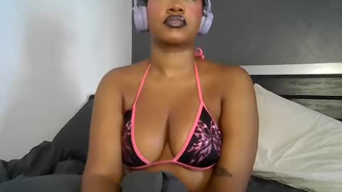 Snapshot of goddessdaisysky chatting on August 2026 05:00:02 PM Goddess Daisy Sky online show from August 2026 05:00:02 PM