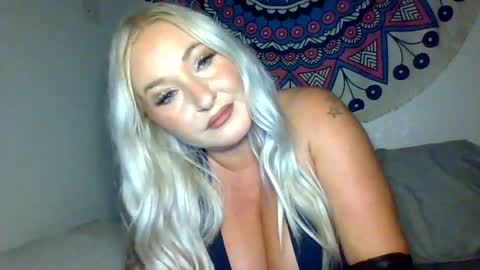 Snapshot of goddessmarilynblue chatting on June 2026 05:13:02 AM goddessmarilynblue online show from June 2026 05:13:02 AM