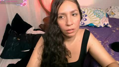 Snapshot of goddessnahi chatting on June 2026 05:14:01 AM Naih Reyes online show from June 2026 05:14:01 AM