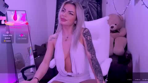 Snapshot of goddessnyxluxuria chatting on February 2026 06:46:01 PM Goddess Nyx online show from February 2026 06:46:01 PM