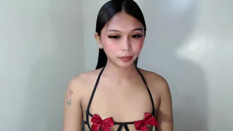 Snapshot of goddessofdesire_ chatting on June 2026 12:50:01 PM MISS LOVELY online show from June 2026 12:50:01 PM