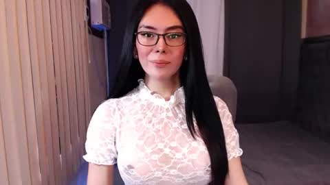 MISS ANGELA online show from July 2026 10:52:01 PM