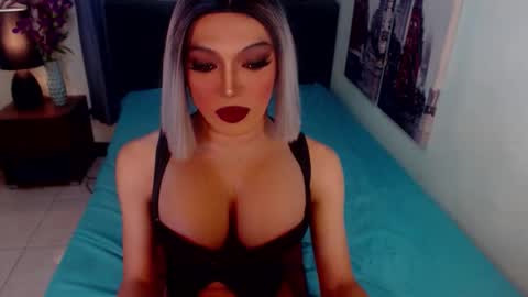 Snapshot of goddessselfsucker chatting on February 2026 03:23:02 AM Lucy Pearl online show from February 2026 03:23:02 AM