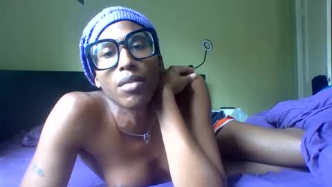 Snapshot of goddexx_kii chatting on September 2025 04:45:02 PM goddexx_kii online show from September 2025 04:45:02 PM