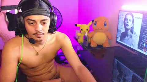 Snapshot of godiegogoxxx chatting on May 2026 04:20:02 AM Diego online show from May 2026 04:20:02 AM