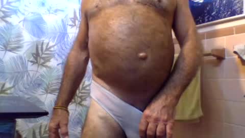 Snapshot of gojo885 chatting on June 2026 01:47:01 PM gojo885 online show from June 2026 01:47:01 PM