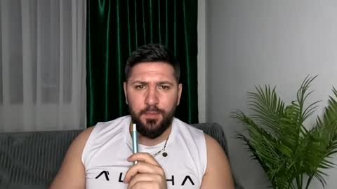 Snapshot of gold_alpha_boy chatting on April 2026 07:42:01 PM gold_alpha_boy online show from April 2026 07:42:01 PM