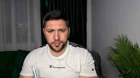Snapshot of gold_alpha_boy chatting on May 2026 06:14:02 PM gold_alpha_boy online show from May 2026 06:14:02 PM