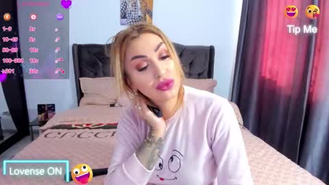 Snapshot of golddivine00 chatting on February 2026 08:35:01 AM Nicole.. online show from February 2026 08:35:01 AM