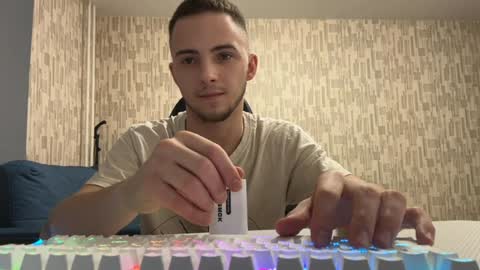 Golden boyyy21 online show from January 2025 03:11:01 PM