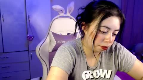 golden_gingerkitty online show from December 2024 01:47:02 AM