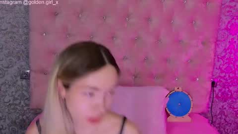 golden girl   online show from March 2026 02:06:02 AM