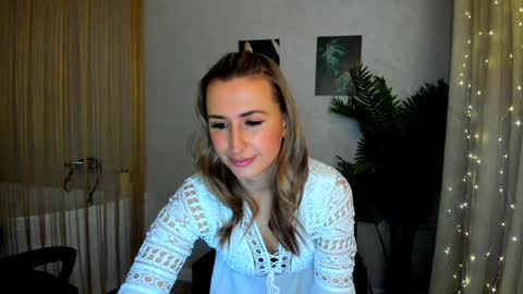 Olivia online show from February 2025 03:30:01 AM