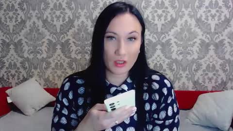 goldmoonn online show from December 2025 12:03:02 PM