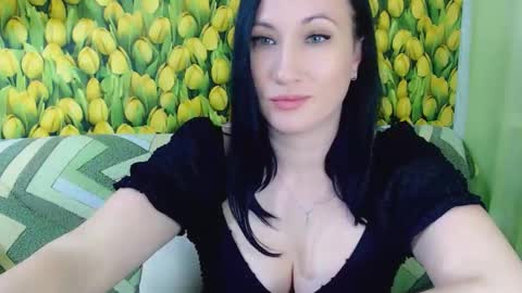 Snapshot of goldmoonn chatting on April 2026 03:15:02 PM goldmoonn online show from April 2026 03:15:02 PM