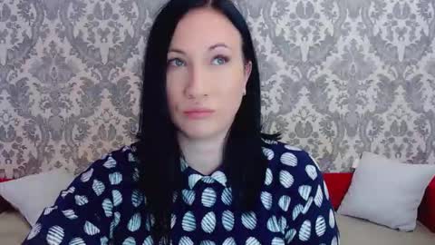 Snapshot of goldmoonn chatting on April 2026 09:12:02 AM goldmoonn online show from April 2026 09:12:02 AM
